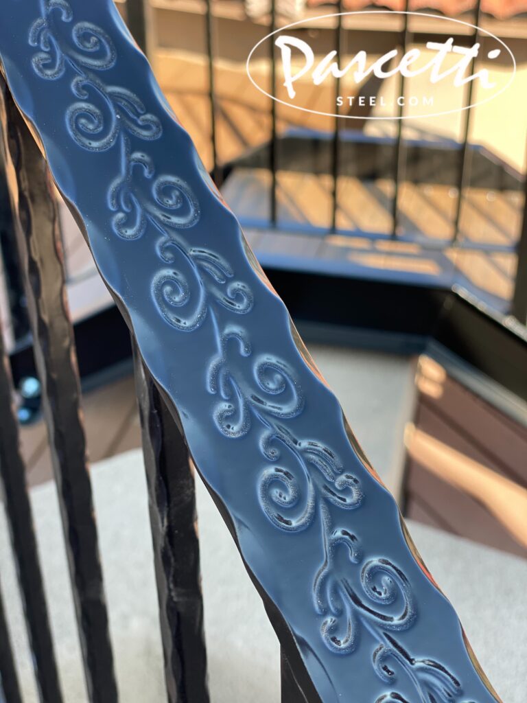 DETAILED RAILING
